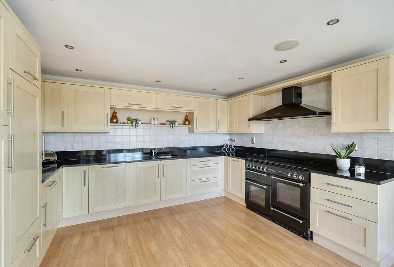 Bath Old Road, Radstock, BA3 3HF, photo 12