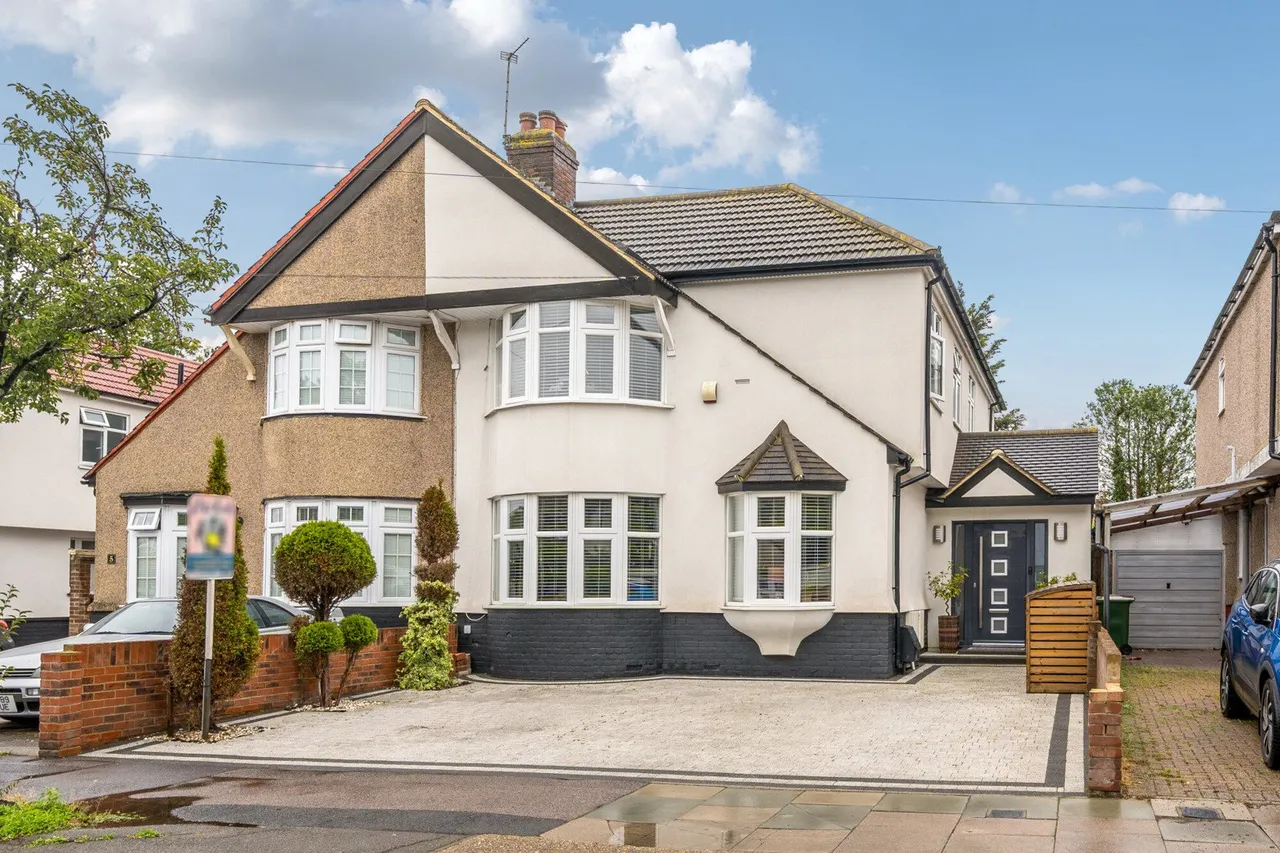 6 bed house for sale — Northumberland Avenue, DA16