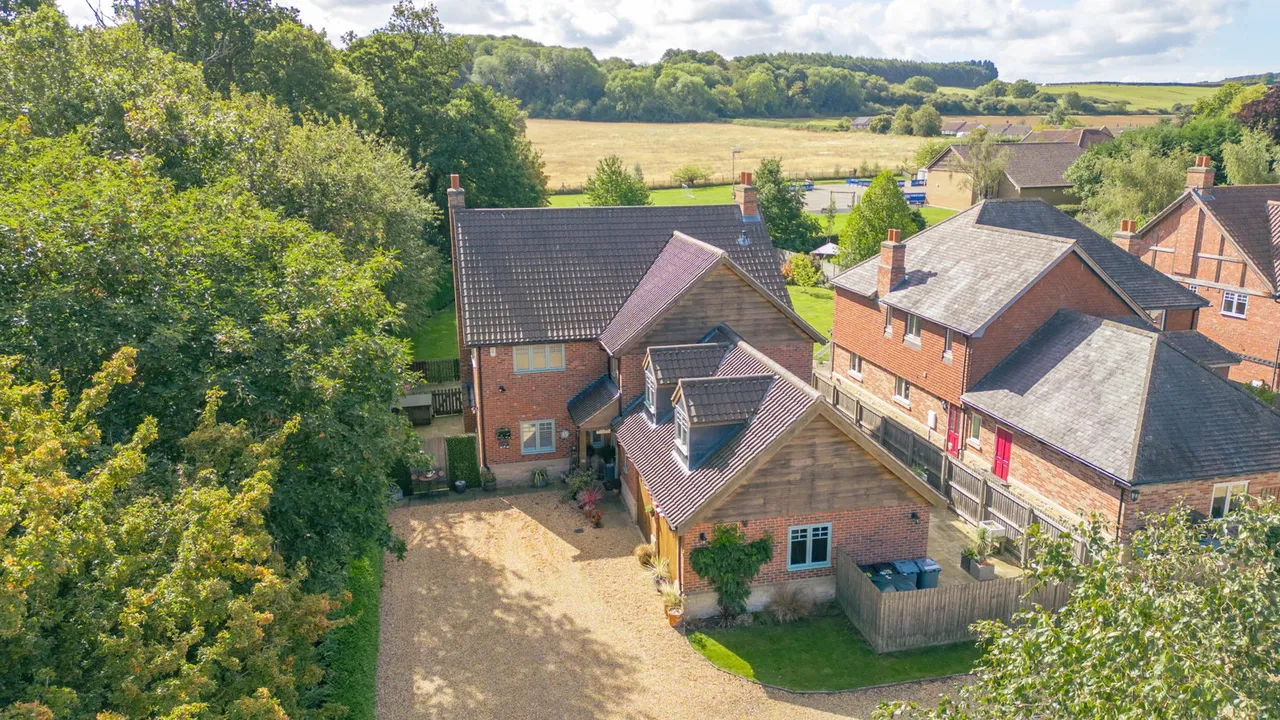 Woodland View on Manor Drive, Harlaxton, photo 40