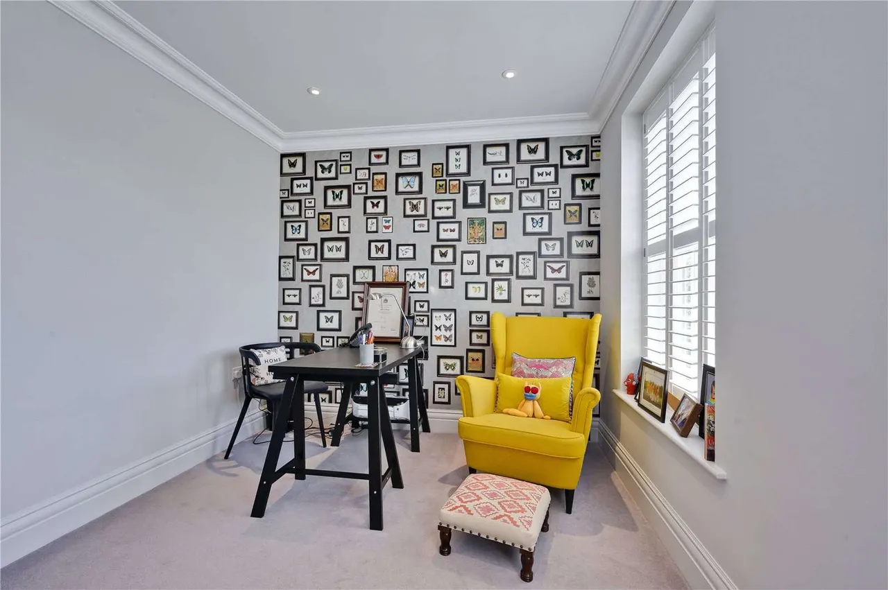 Alexandra Gate, 46A West Street, Reigate, Surrey, RH2 9DB, photo 9