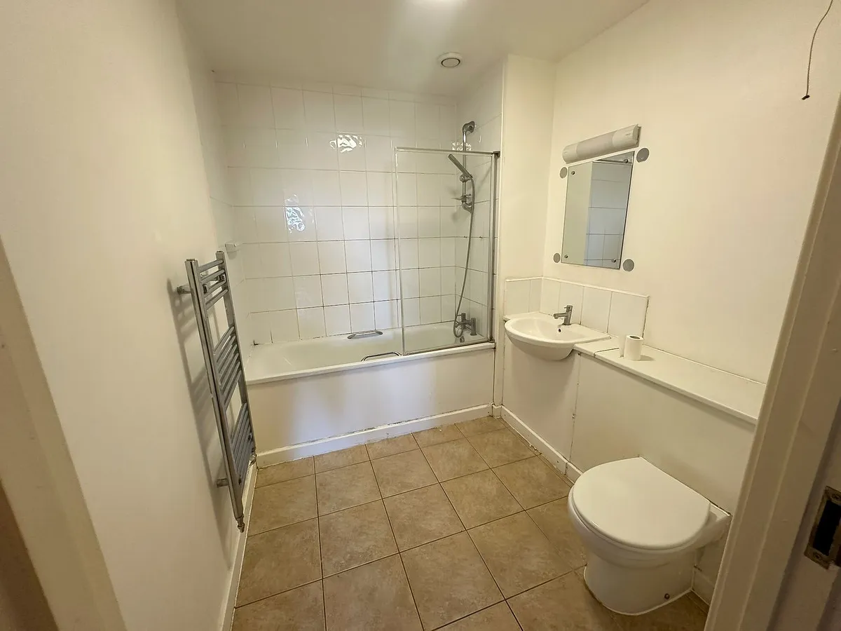 Romford, RM1, photo 7