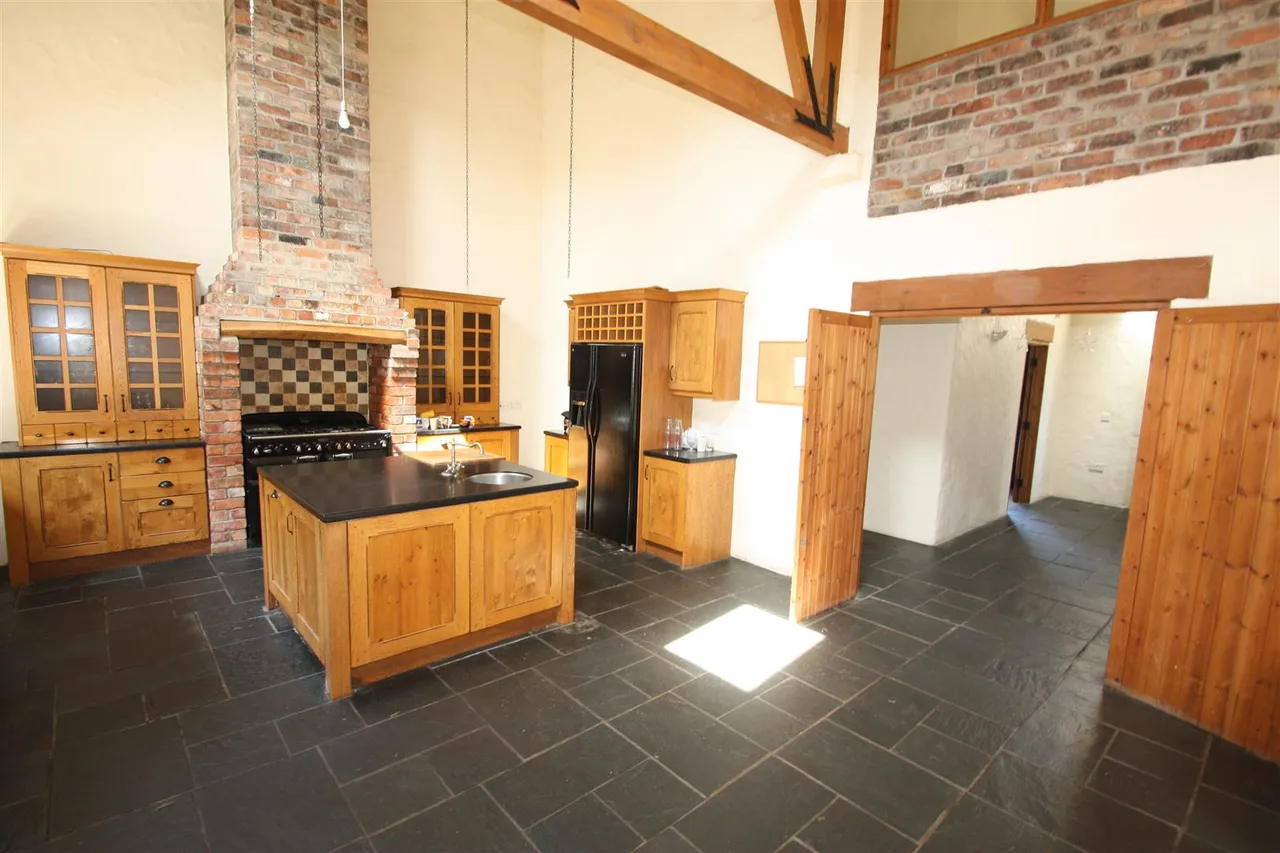 Magheralone Road, Ballynahinch, BT24, photo 9