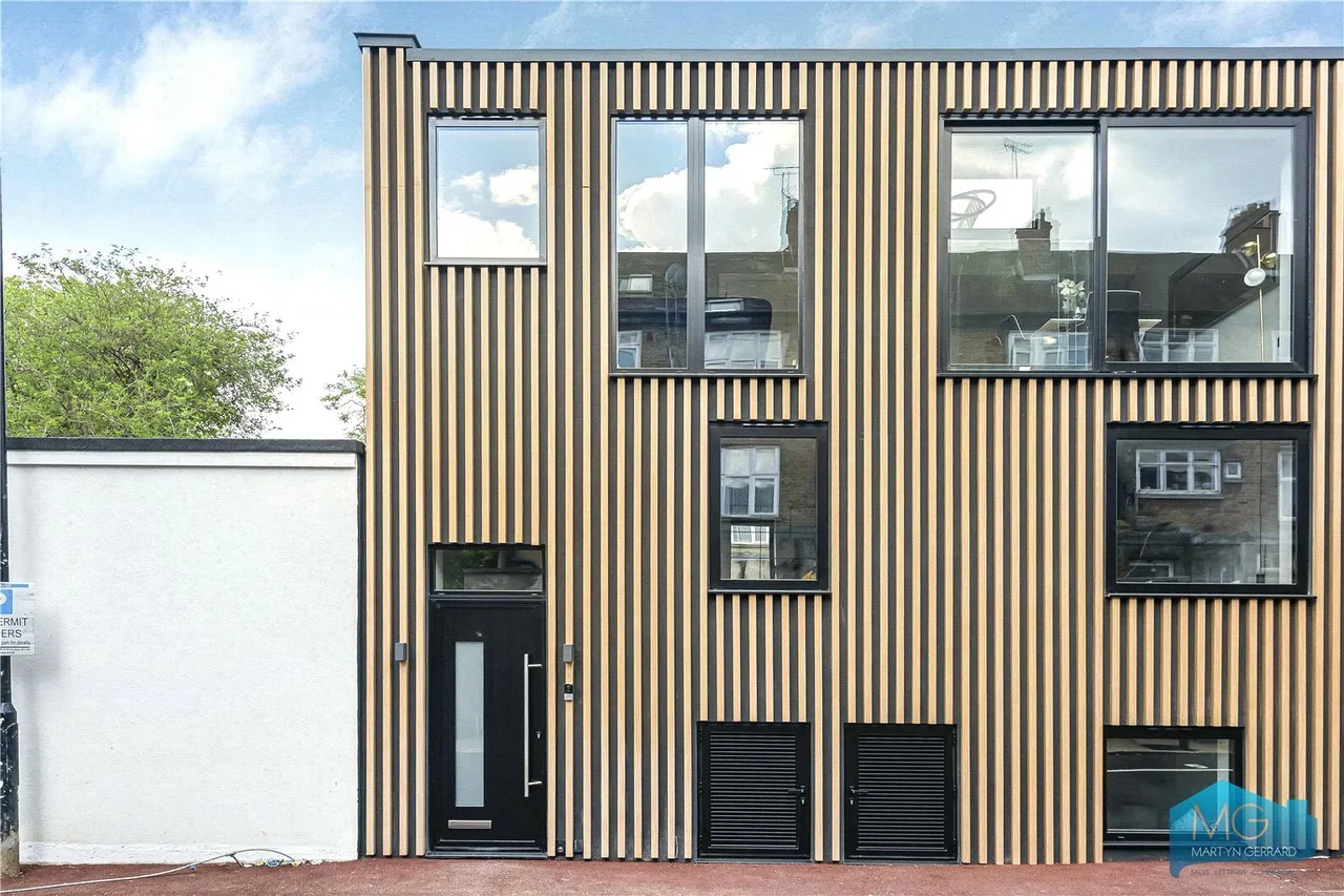 Aylmer Parade, London, N2, photo 36