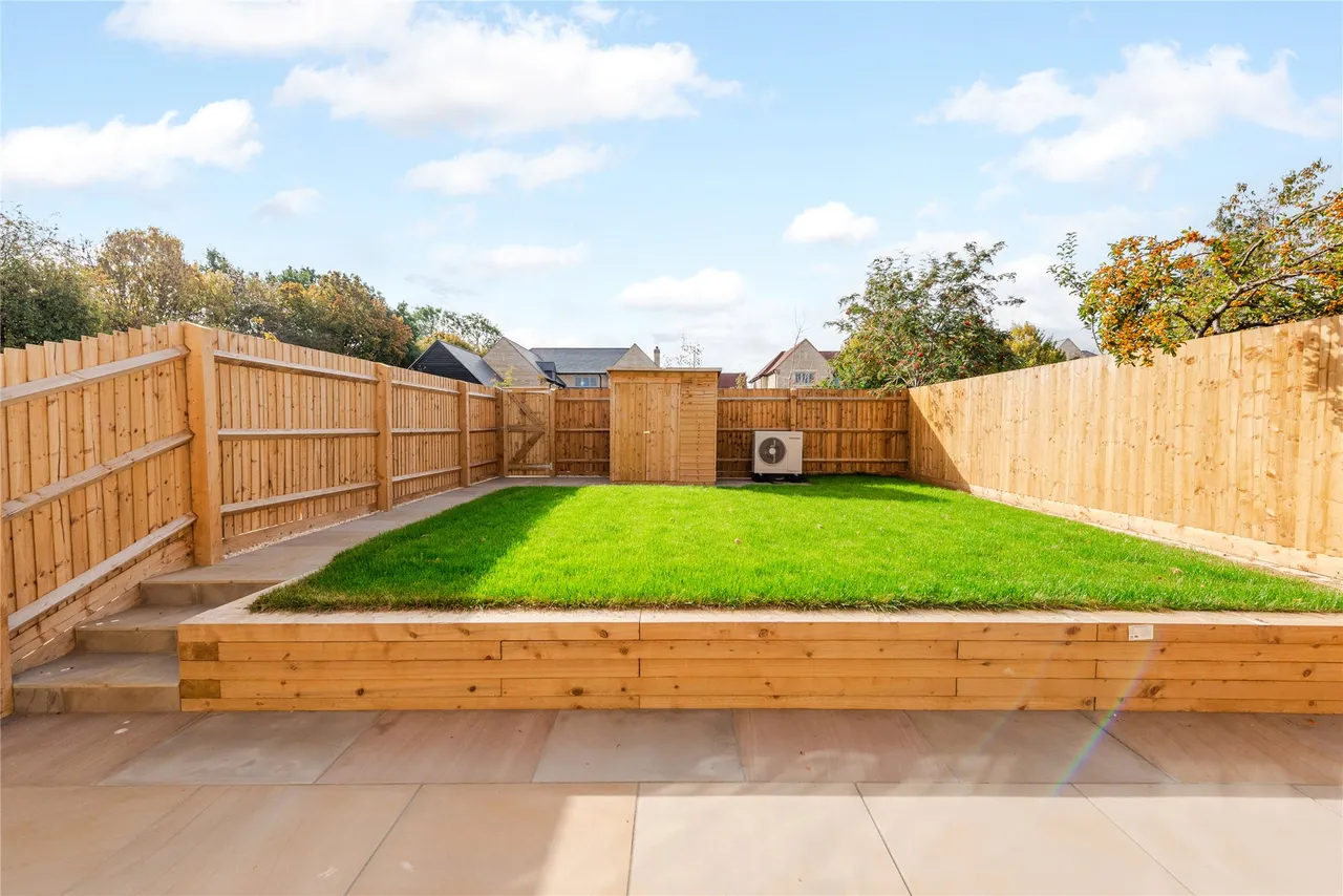Hedgerow Gardens, Thornborough, MK18, photo 20