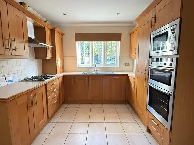 Ringwood, BH24, photo 2