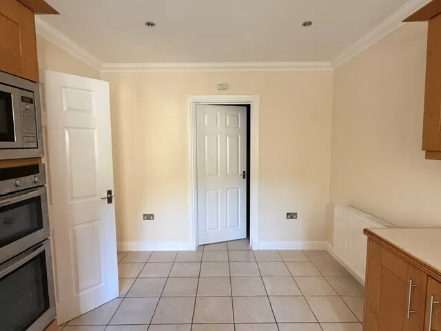 Ringwood, BH24, photo 3