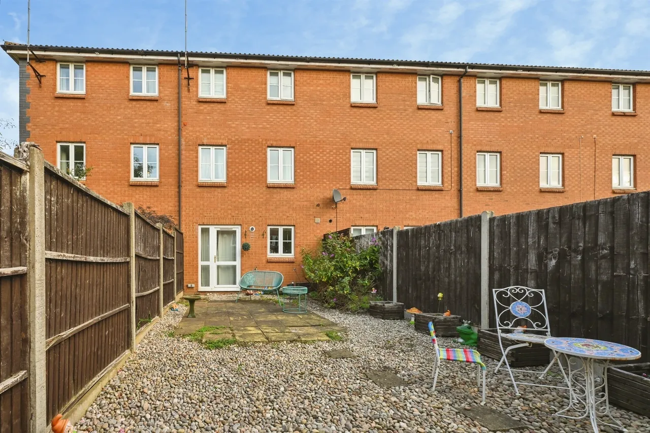 Purdom Road, Welwyn Garden City, AL7, photo 17