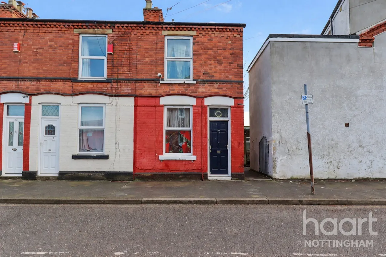 2 bed house for sale, Norwood Road, Radford, NG7