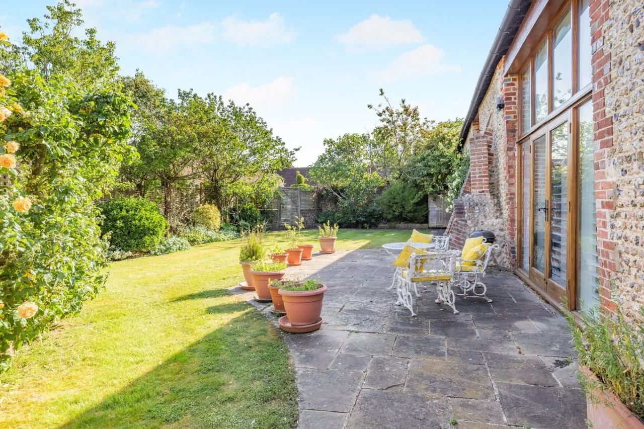 Chilgrove Road, Lavant, PO18, photo 28