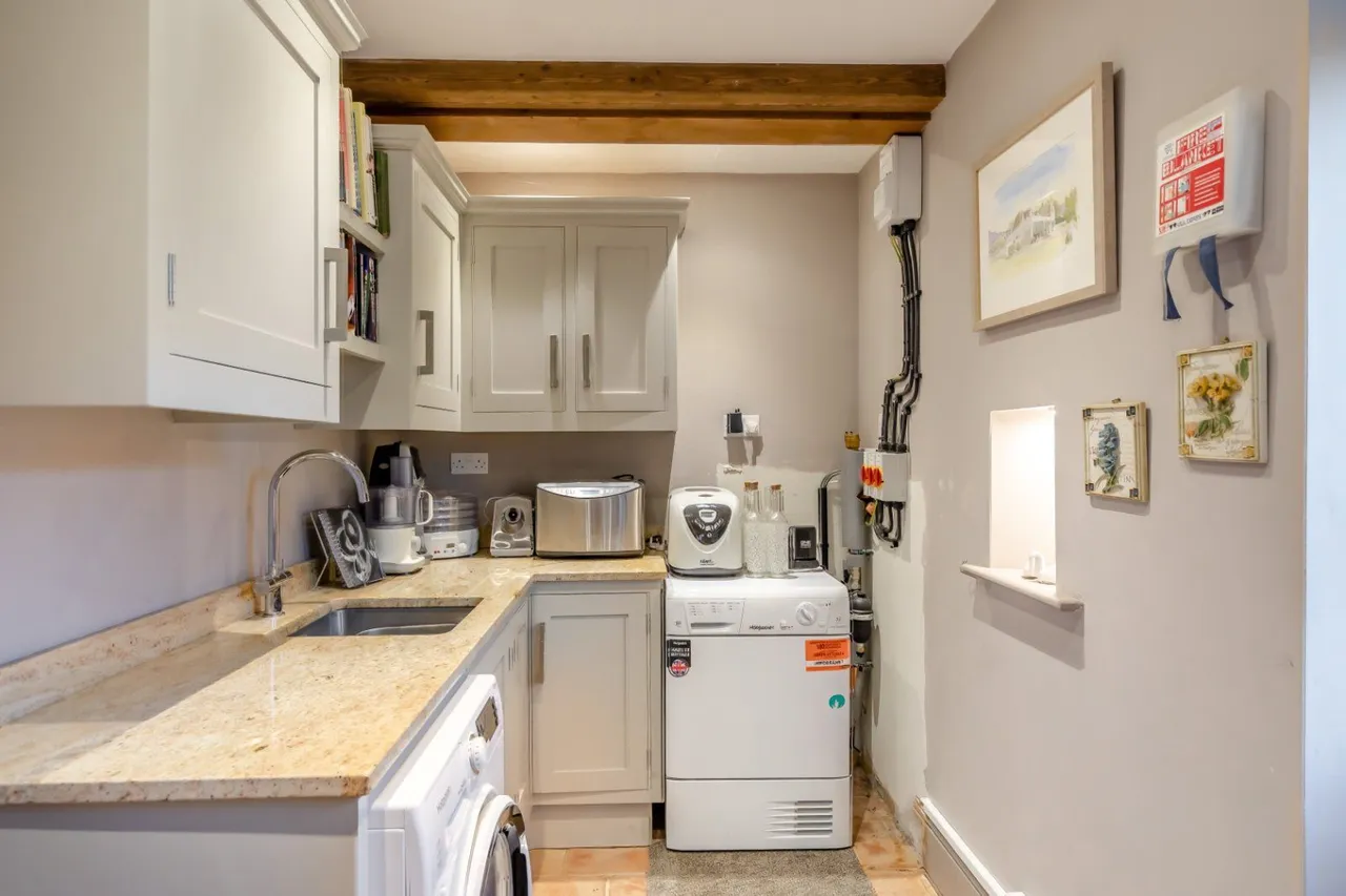 Chilgrove Road, Lavant, PO18, photo 15