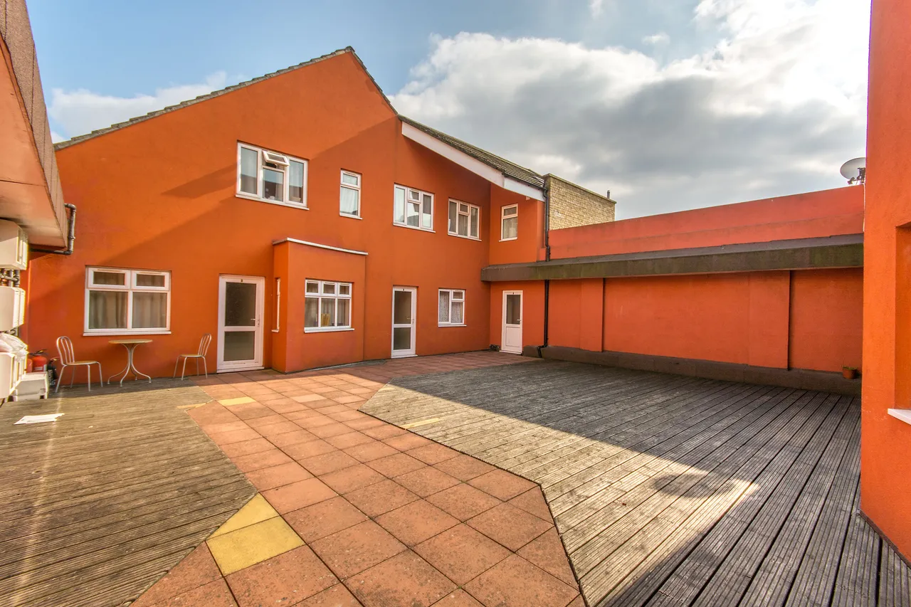 London, SE27, photo 2