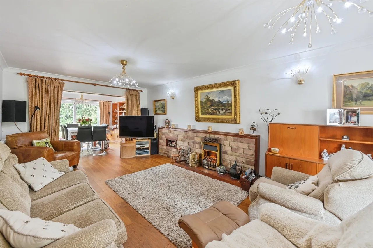 Peak View Drive, Ashbourne, DE6, photo 6