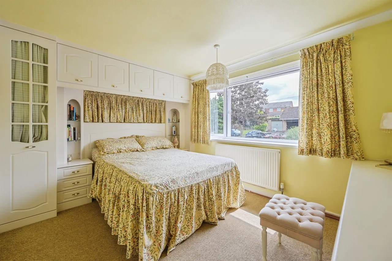 Peak View Drive, Ashbourne, DE6, photo 11