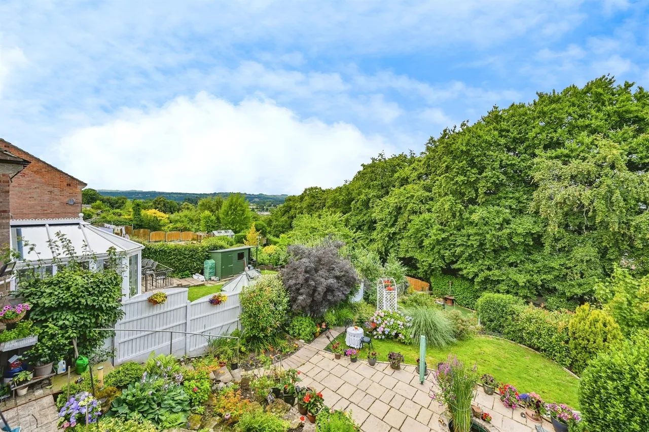 Peak View Drive, Ashbourne, DE6, photo 2