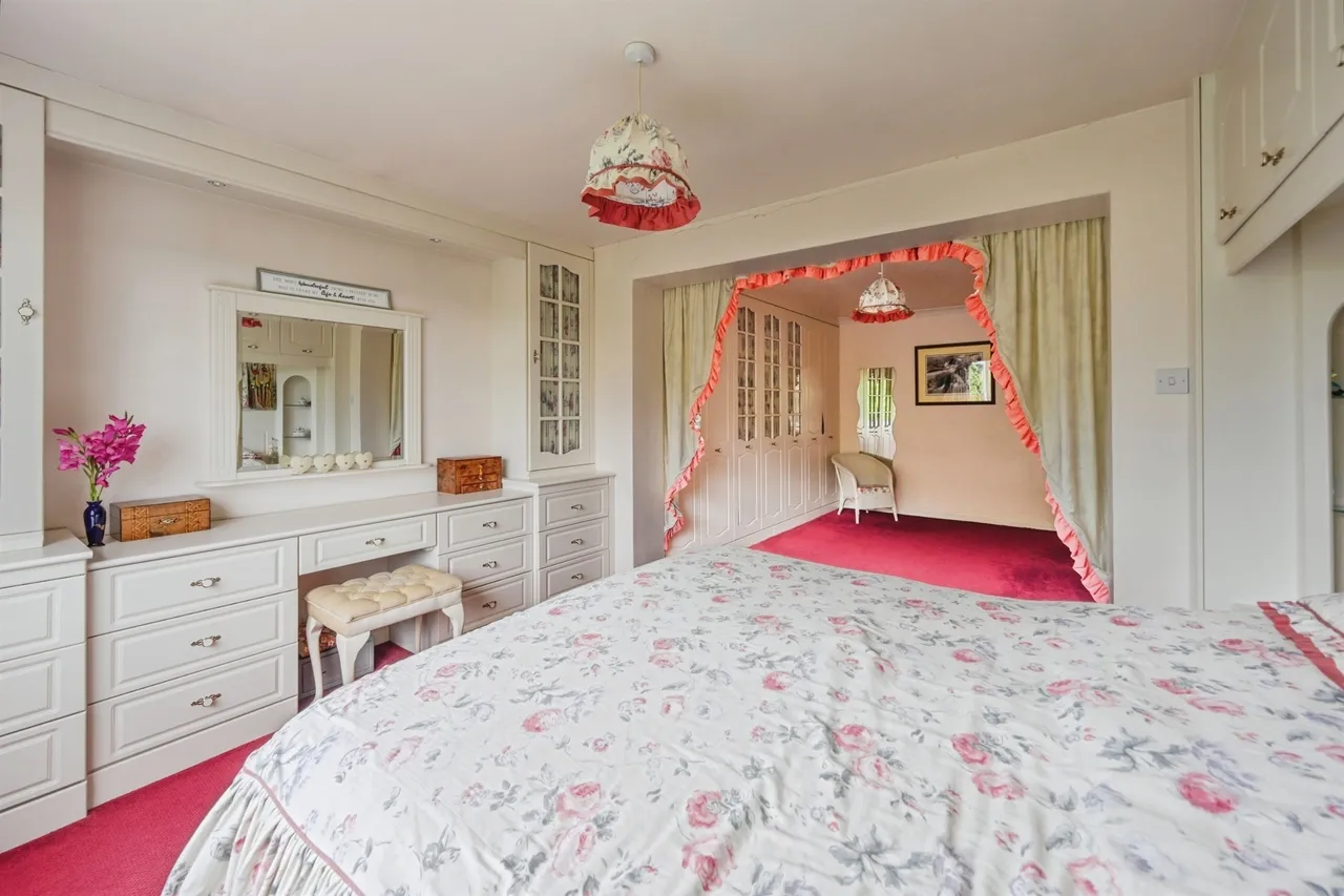 Peak View Drive, Ashbourne, DE6, photo 13