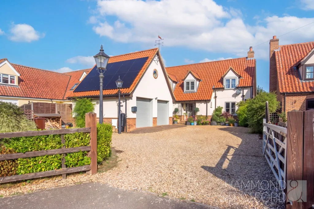 5 bed house for sale, Penhill Road, Great Ellingham