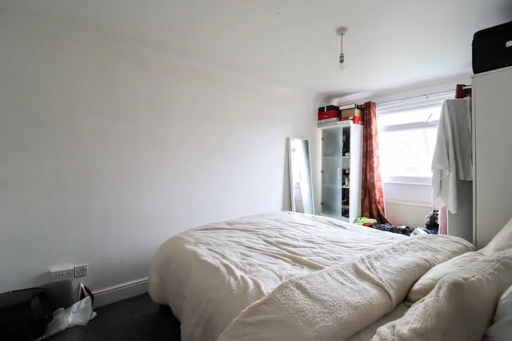 Nevis Grove, Bletchley, Milton Keynes, Buckinghamshire, MK2 3NX, photo 6