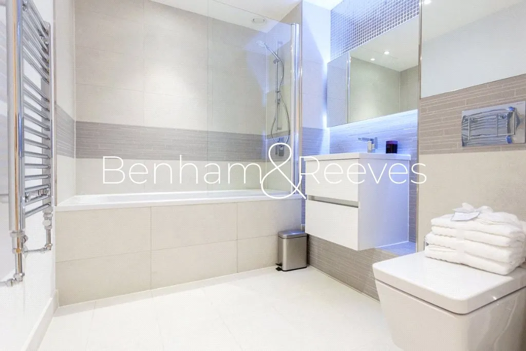 Grand Canal Avenue, Surrey Quays, SE16, photo 6