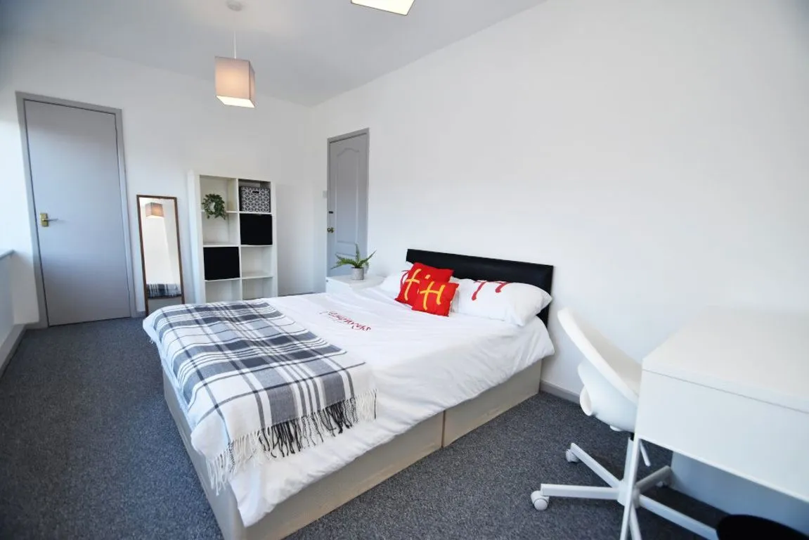 Bradford Crescent, DH1, photo 5