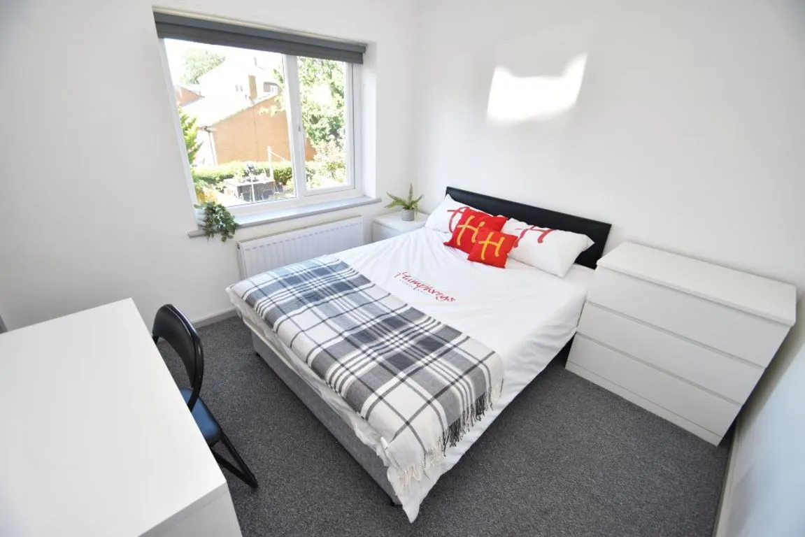 Bradford Crescent, DH1, photo 6