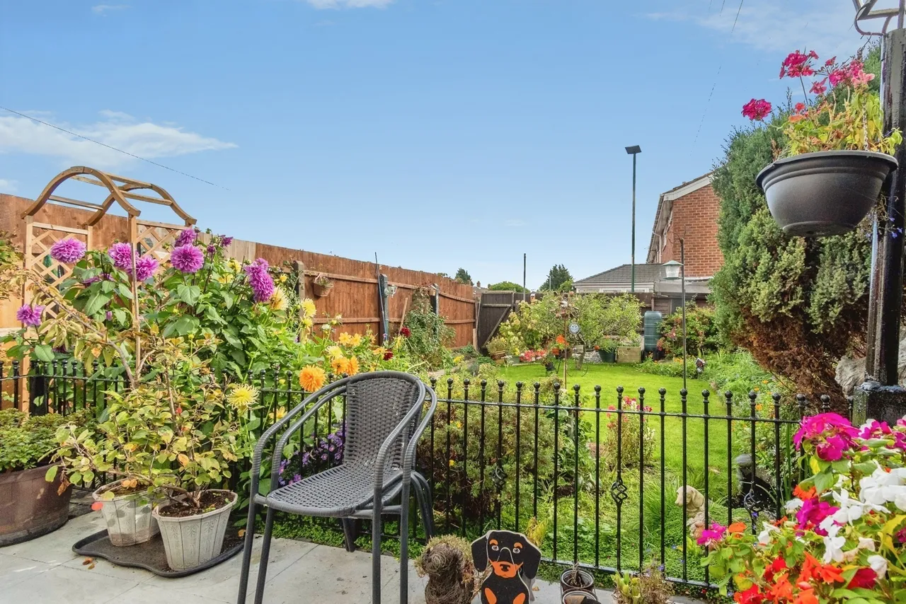 Brindley Close, Walsall, WS2, photo 4