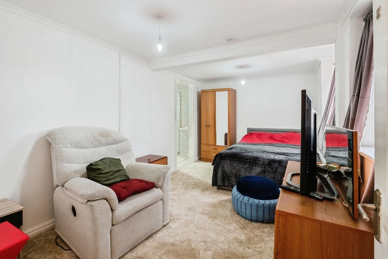 Gleneagles, Tamworth, Staffordshire, B77, photo 7