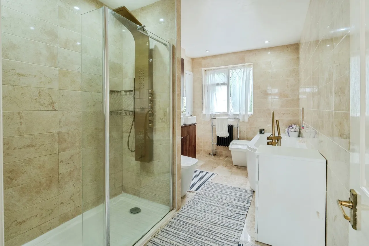 Gleneagles, Tamworth, Staffordshire, B77, photo 4