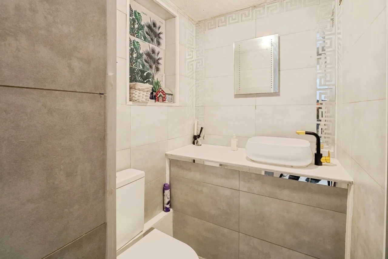 Gleneagles, Tamworth, Staffordshire, B77, photo 22