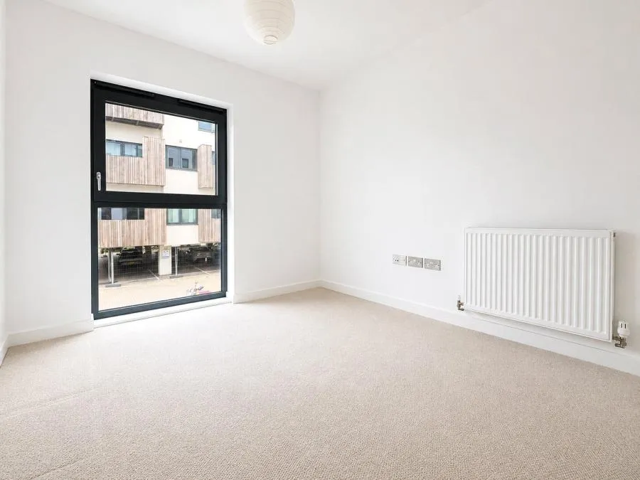 North Street, Horsham, RH13, photo 5