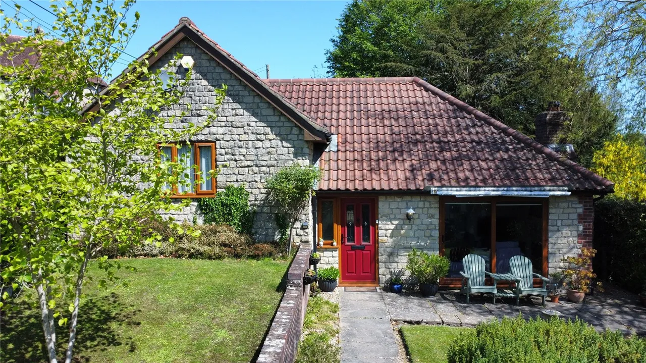 3 bed house for sale — The Lynch, Mere, Warminster, Wiltshire, BA12 6DQ