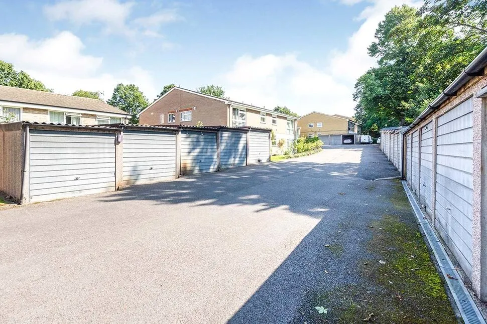 Brambledown Road, Wallington, SM6, photo 8