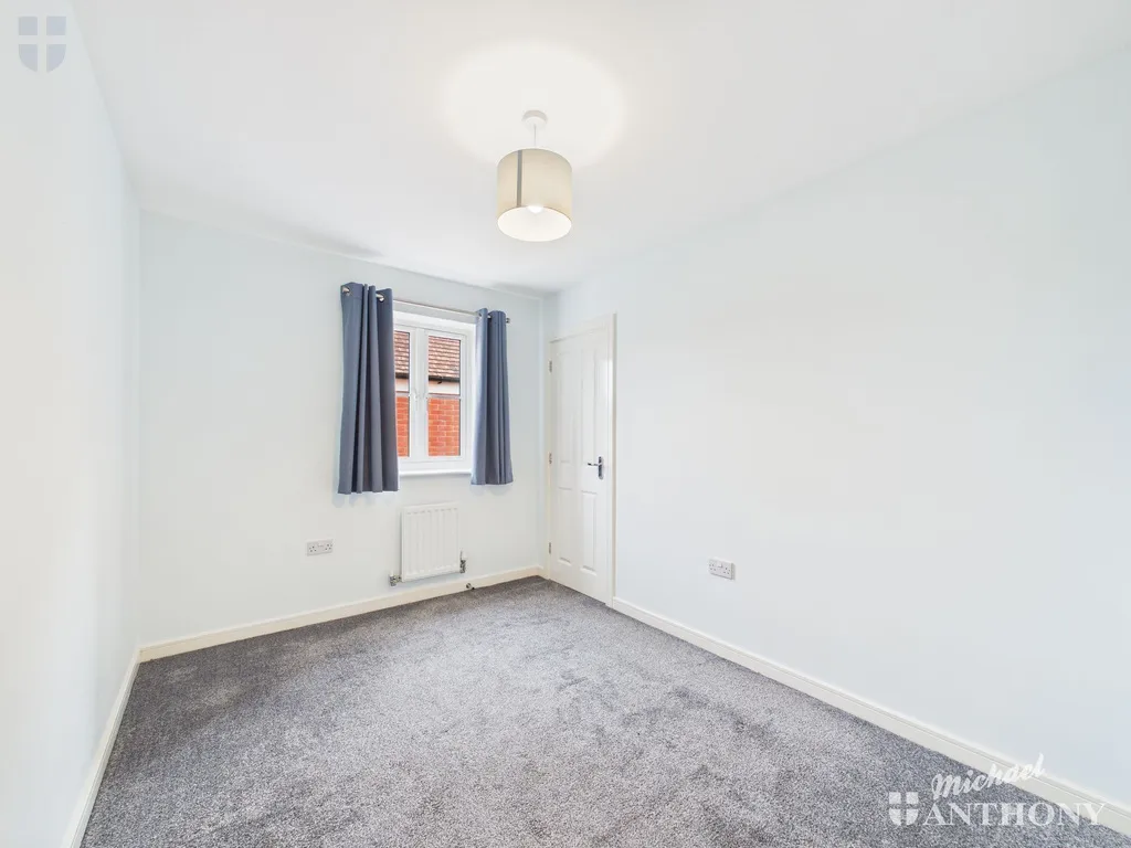 Cardinal Drive, Aylesbury, HP18 0XD, photo 6