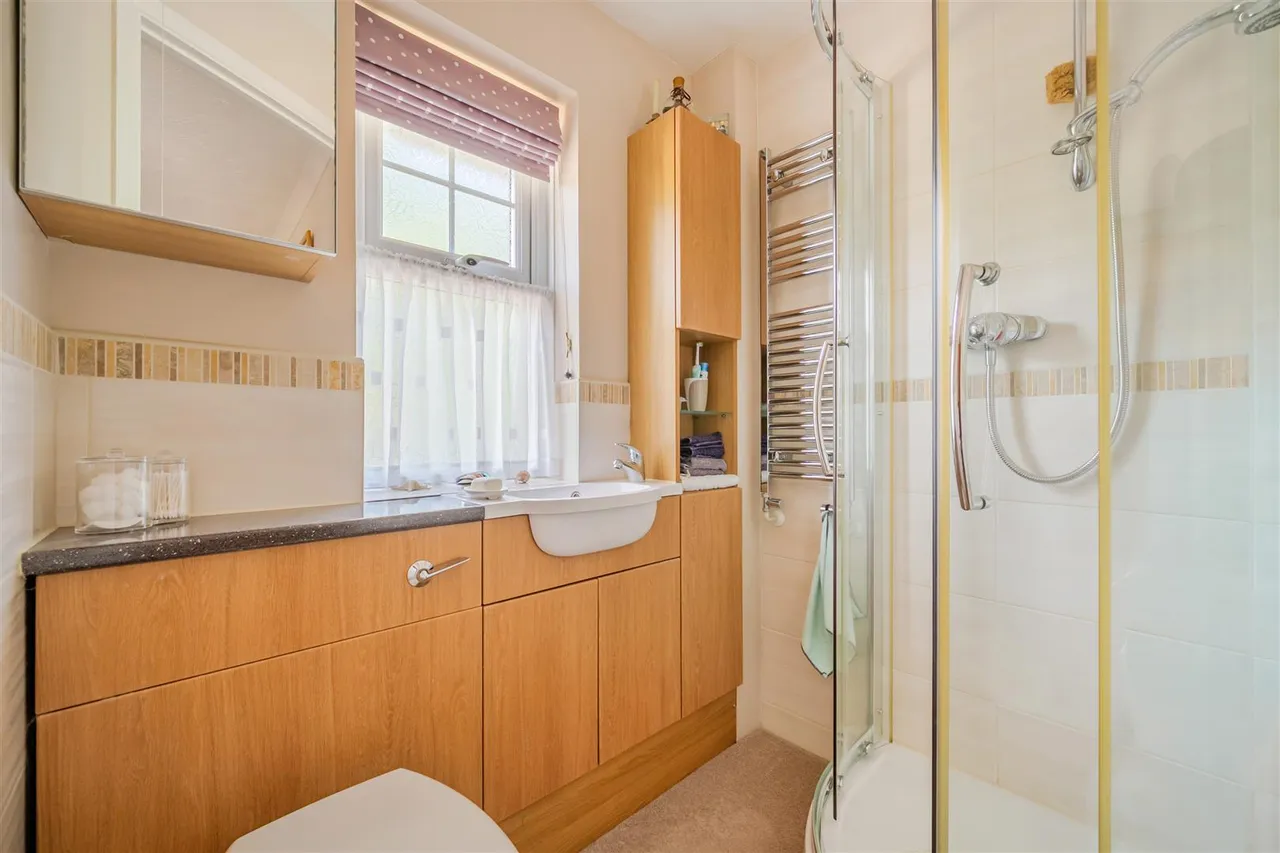Robins Close, Chippenham, SN14, photo 13