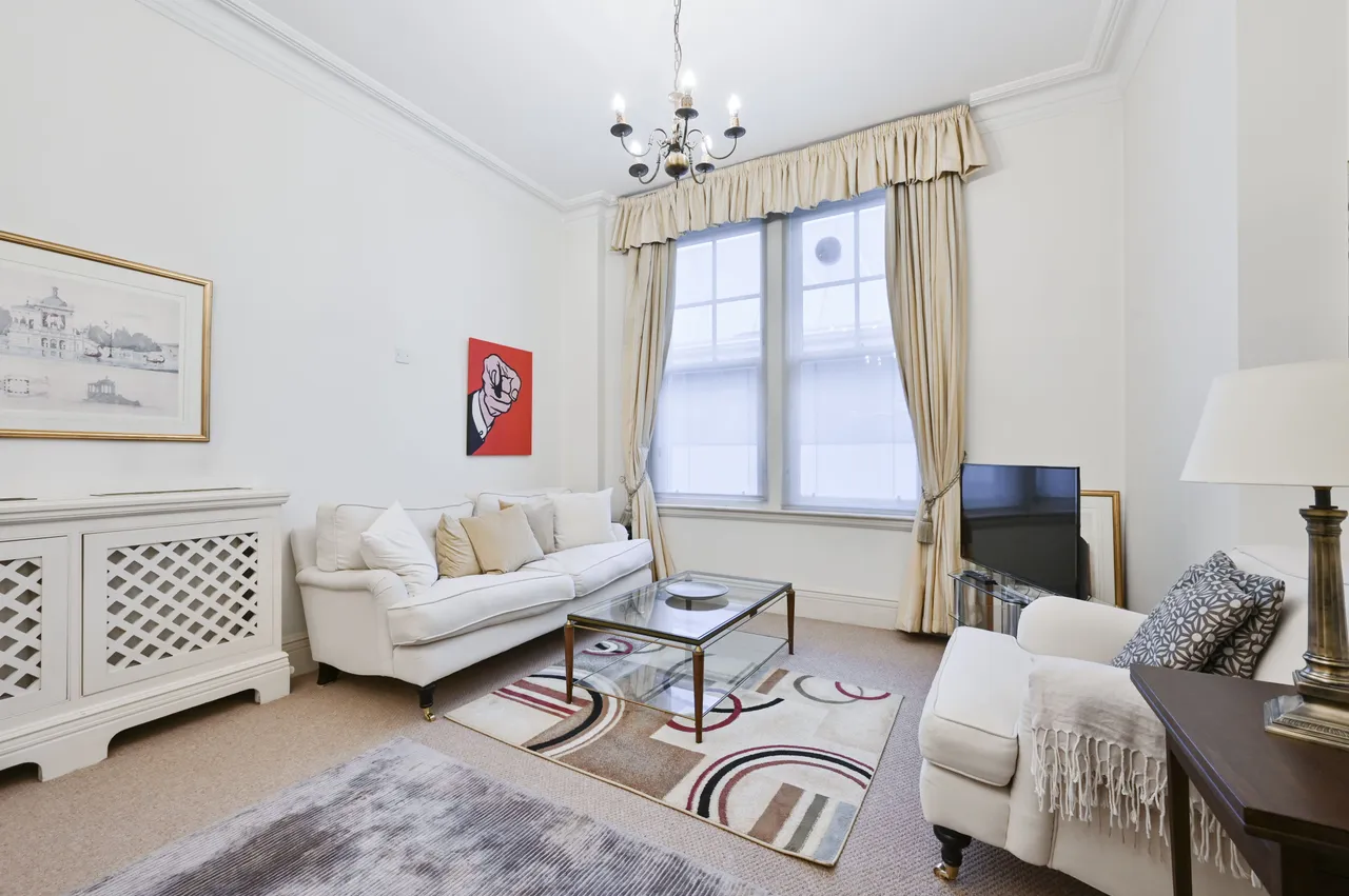 7 Crusader House, 14 Pall Mall, London, photo 7