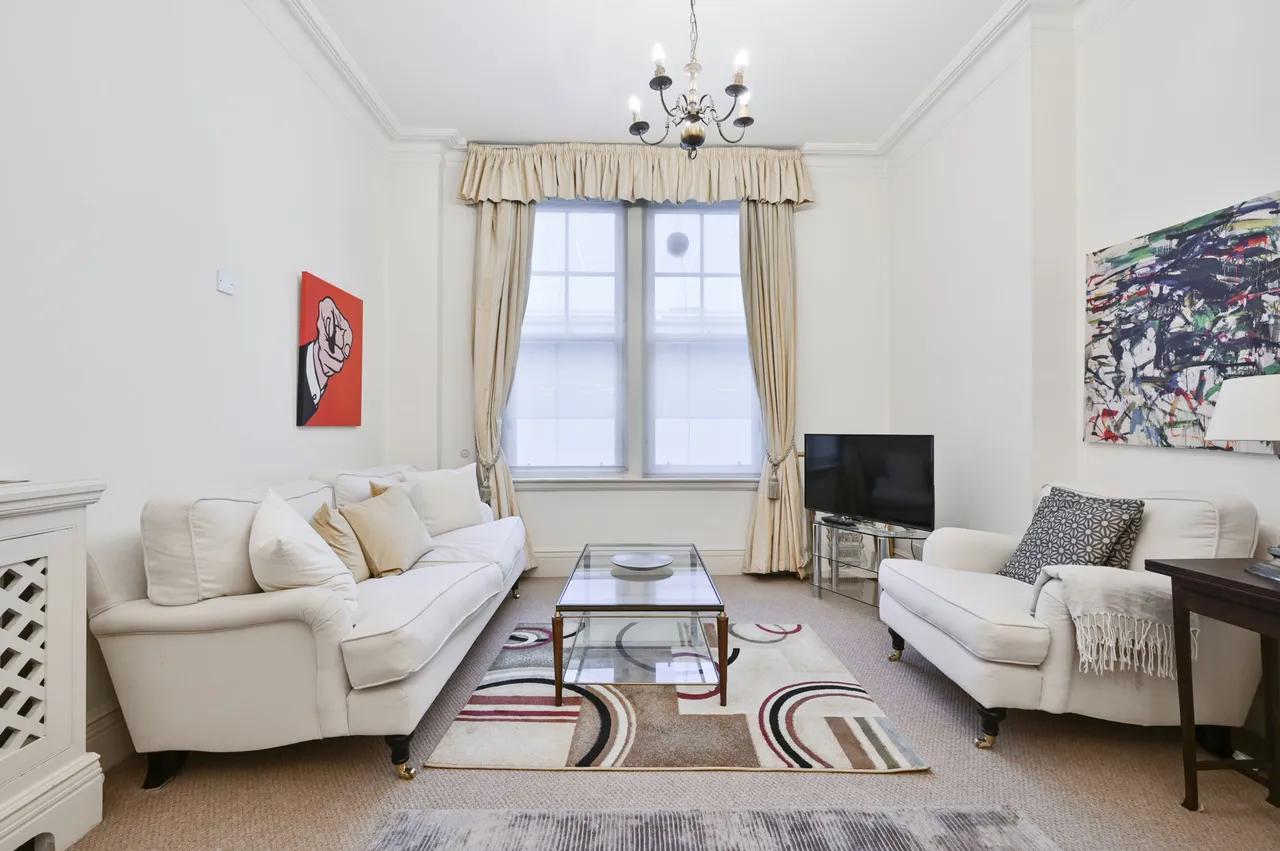 7 Crusader House, 14 Pall Mall, London, photo 10