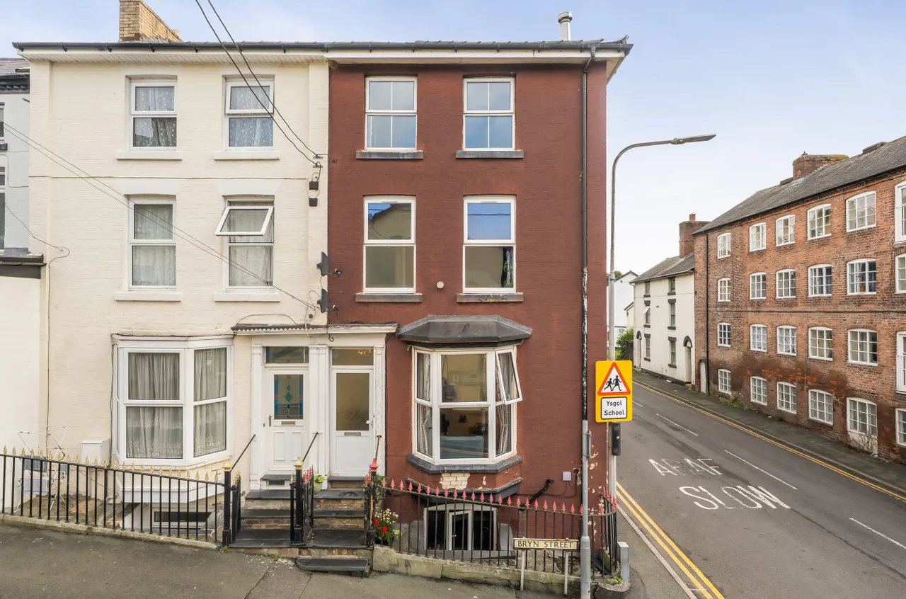 Bryn Street, Newtown, photo 21
