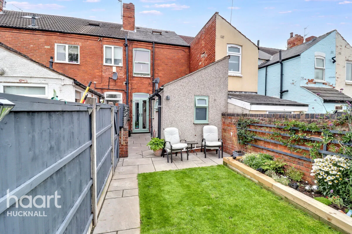 Sandy Lane, Nottingham, NG15, photo 23