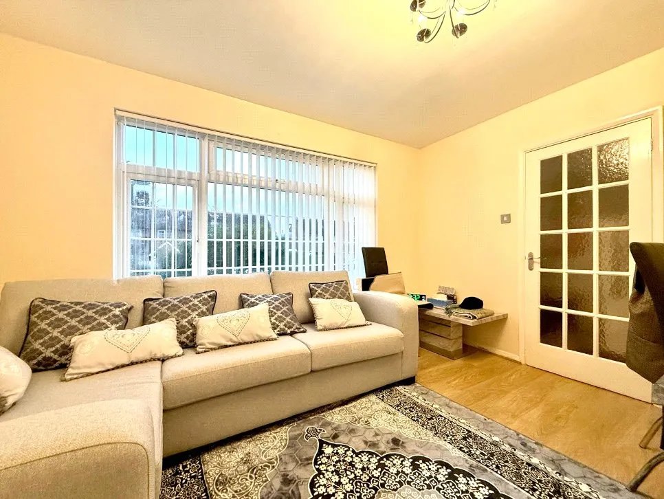 Barnes Road, Frimley, Surrey, GU16 8BZ, photo 12