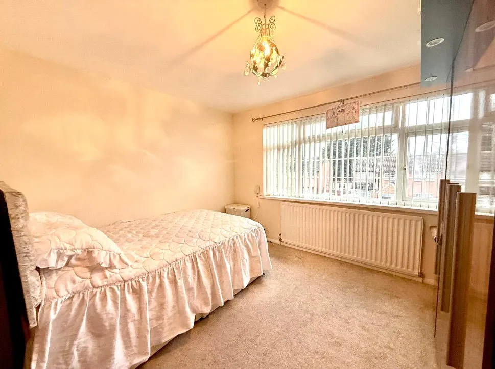 Barnes Road, Frimley, Surrey, GU16 8BZ, photo 7