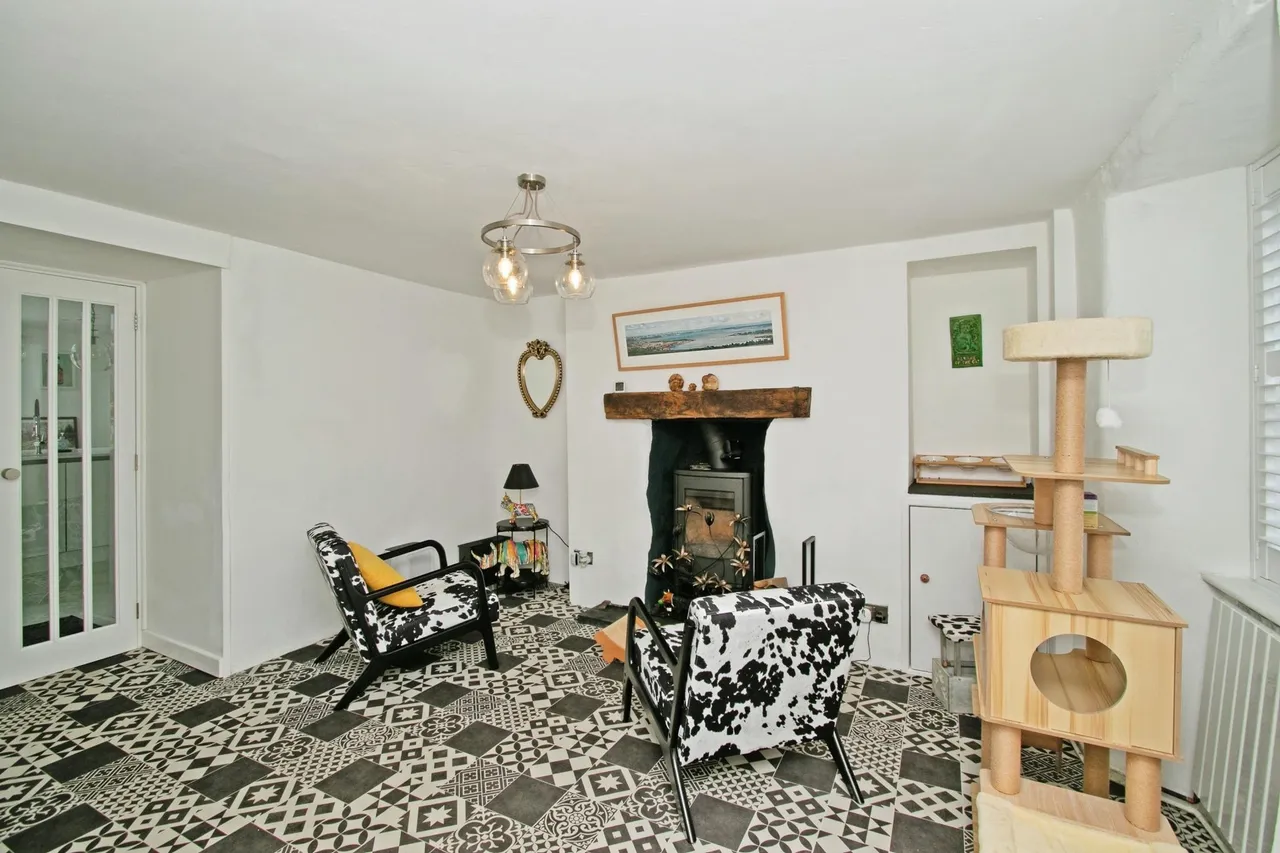 Foundry Row, Redruth, TR15, photo 19