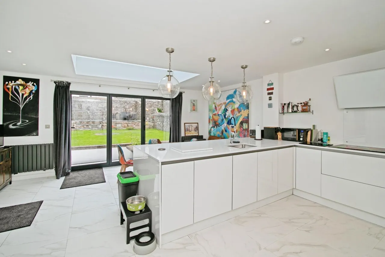 Foundry Row, Redruth, TR15, photo 7