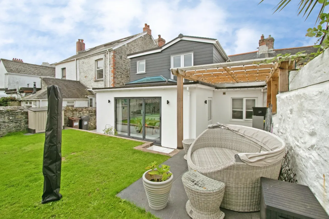 Foundry Row, Redruth, TR15, photo 41
