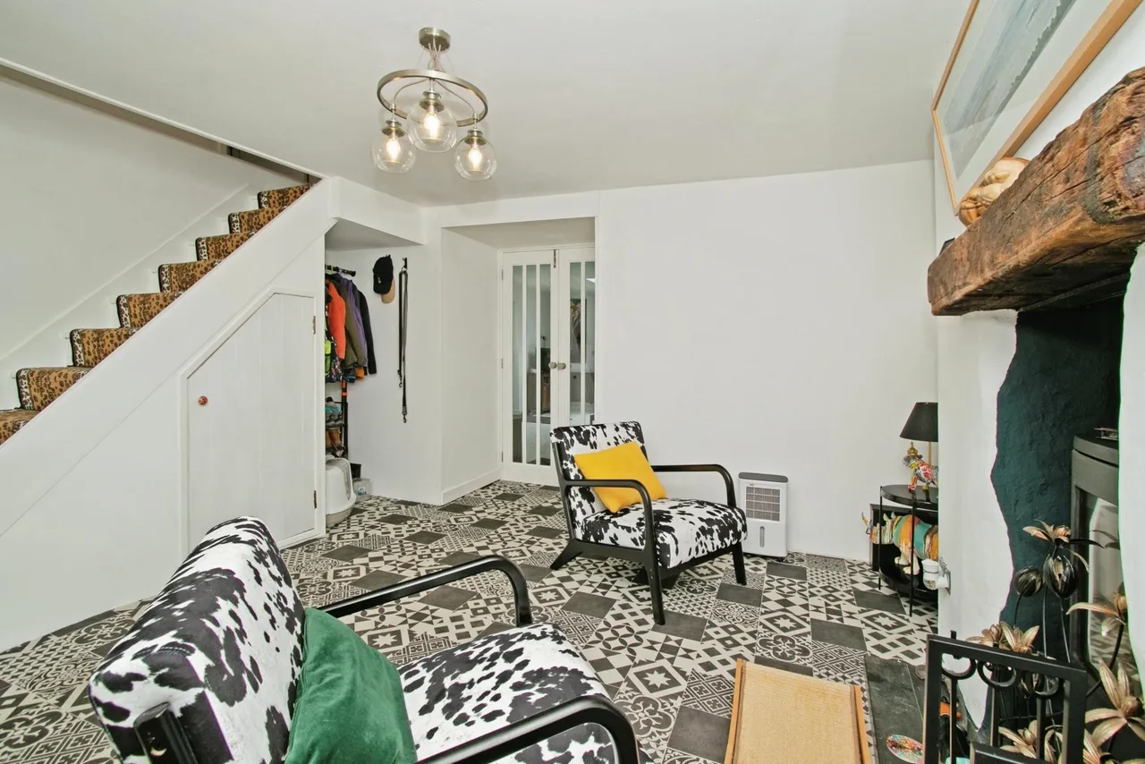 Foundry Row, Redruth, TR15, photo 21