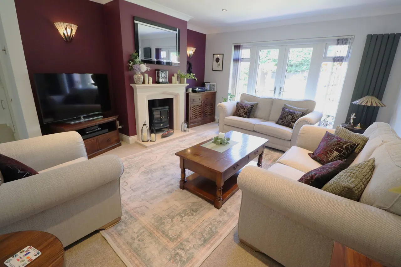 Kingswood Crescent, Rayleigh, Essex, SS6 7BQ, photo 8