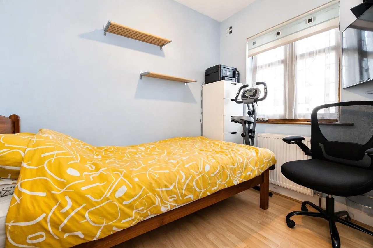 Rainsford Way, Hornchurch, RM12, photo 9