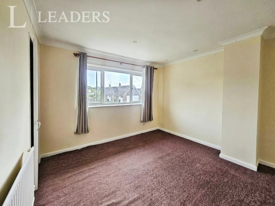 Gossops Drive, Gossops Green, RH11, photo 7