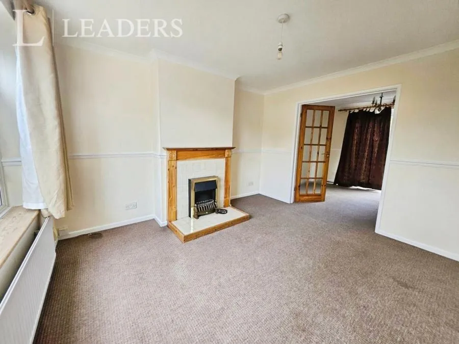 Gossops Drive, Gossops Green, RH11, photo 10