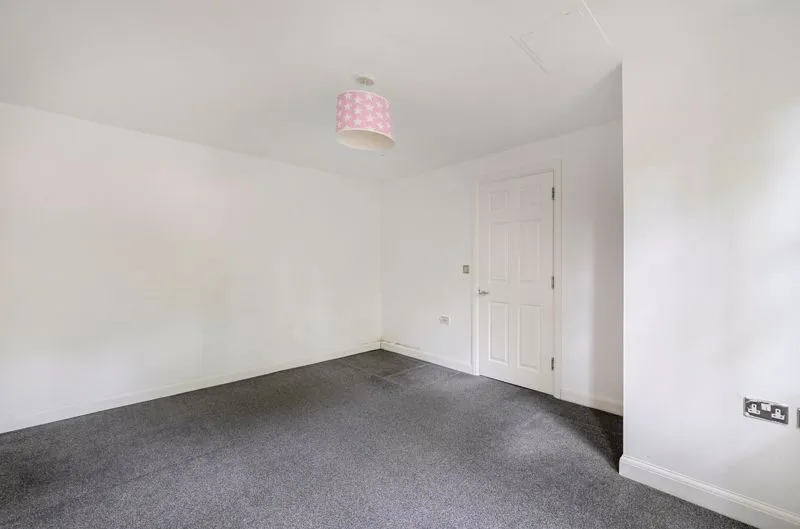 31 Birdhurst Road, South Croydon CR2 7EF, photo 11