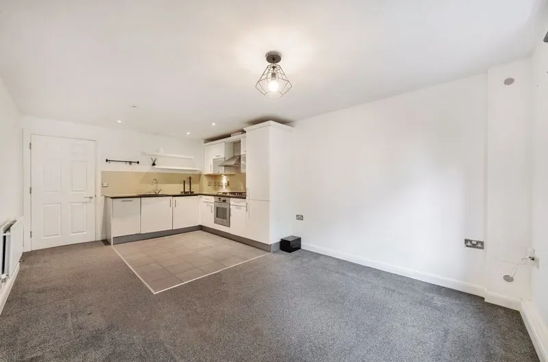 31 Birdhurst Road, South Croydon CR2 7EF, photo 3