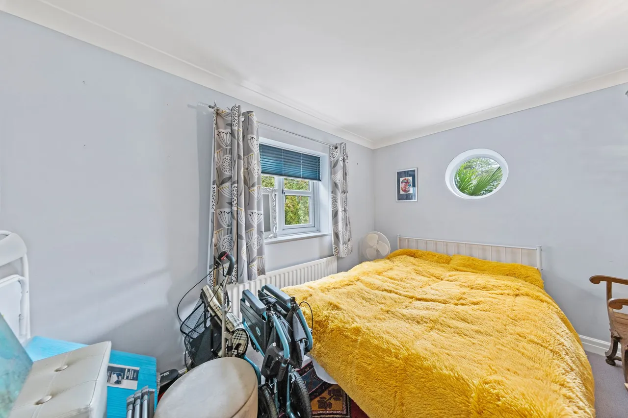 Flat 7, Stoneleigh Court Cliff Lane, Warrington, Grappenhall, WA4 3LD, photo 8